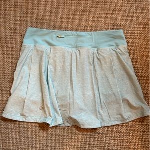 LULULEMON heathered mint tennis skirt in size 8 Tall